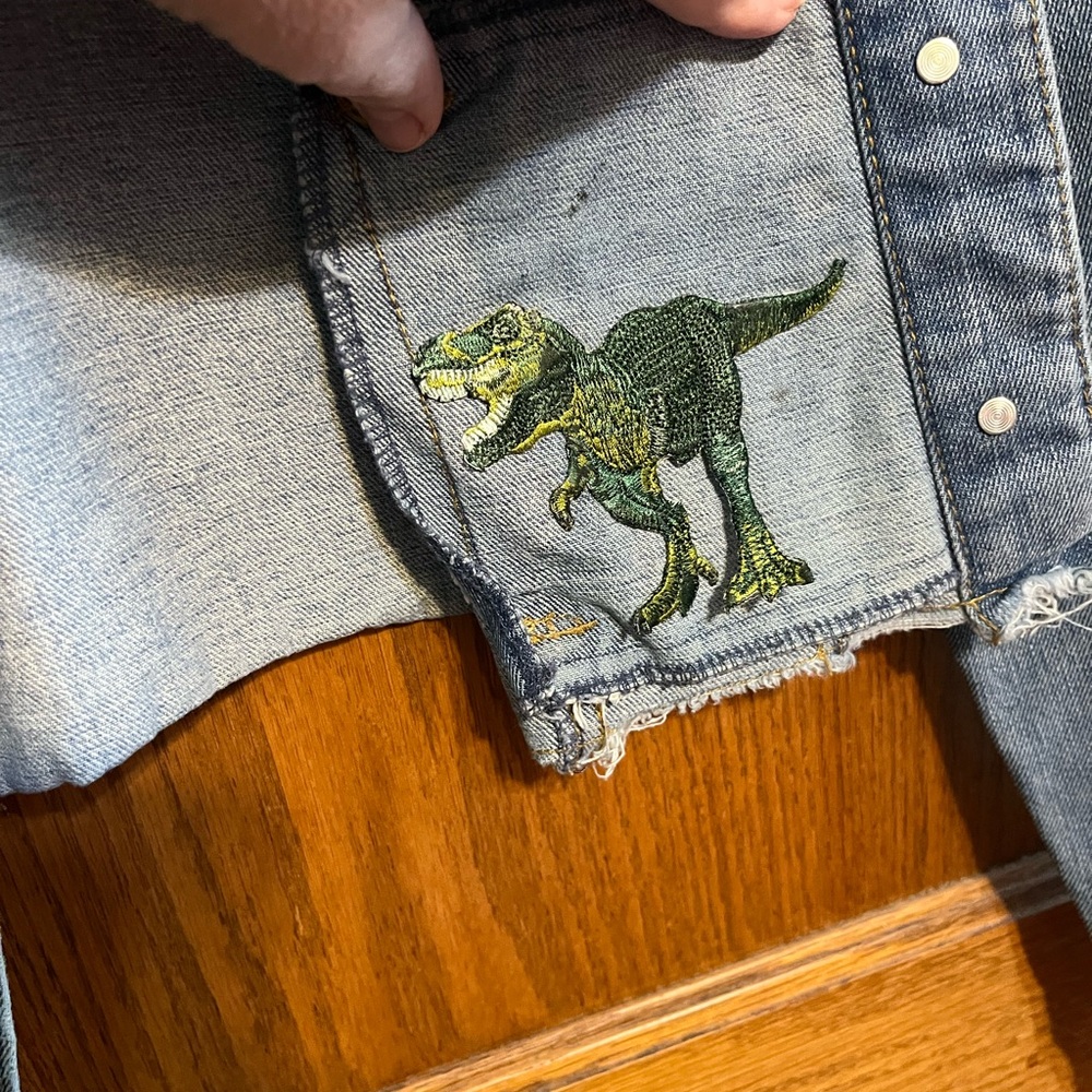 Refuge Denim Jacket with Patches size Medium - Picture 12 of 14